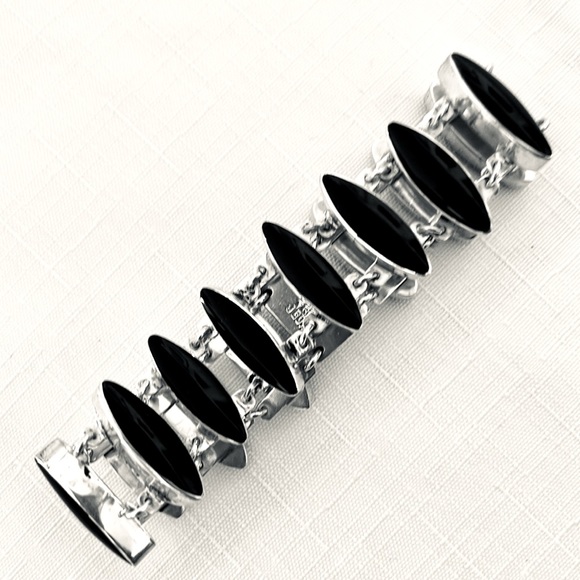 Bracelet~Sterling Silver~Stamped / Black Onyx - Picture 12 of 12
